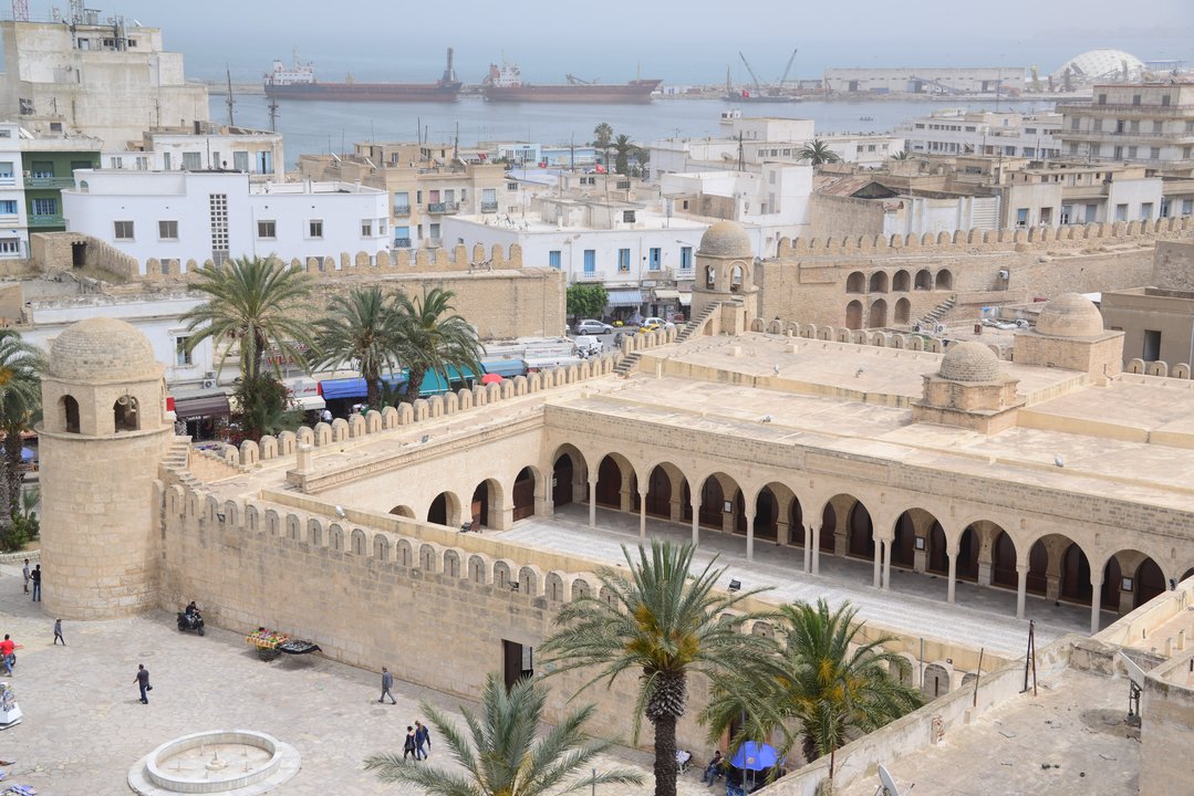 Du ribat, vue sur la grande mosquée et le port de Sousse